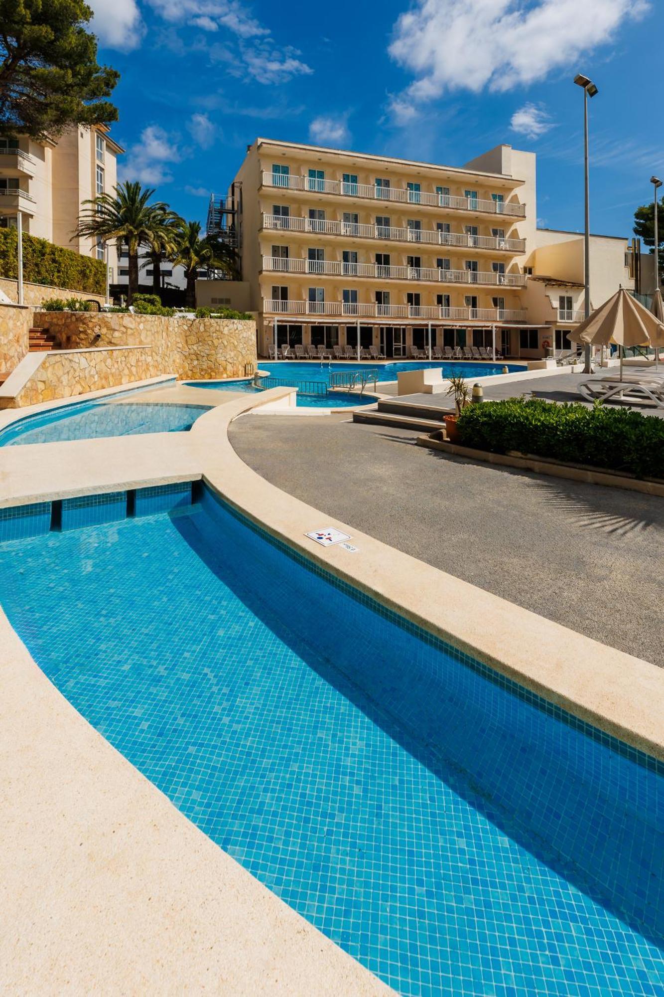 Готель O7 Club Cala Ratajda Кала-Ратхада Екстер'єр фото